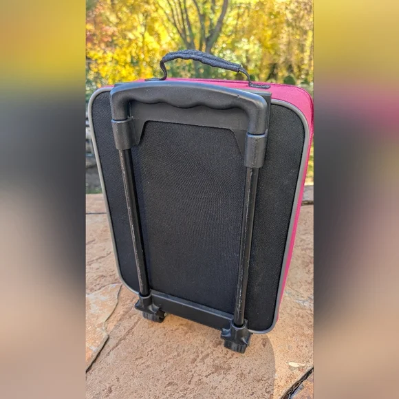 2011 Monster High Mini Roller Carry On Suitcase - Picture 3 of 12